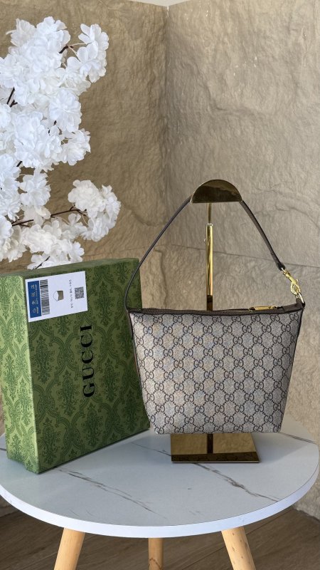 شنطة جوتشي / gucci #795170 ماستر كواليتي شامل علبة