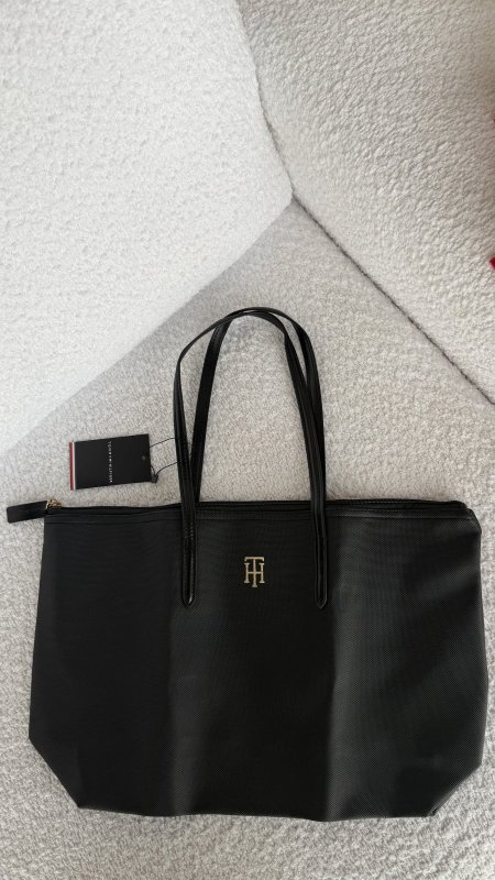 شنطة تومي / tommy  جودة عالية