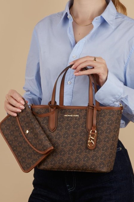 شنطة مايكل كورس / MICHAEL KORS ماستر كواليتي بدون علبة شامل جزدان اضافي