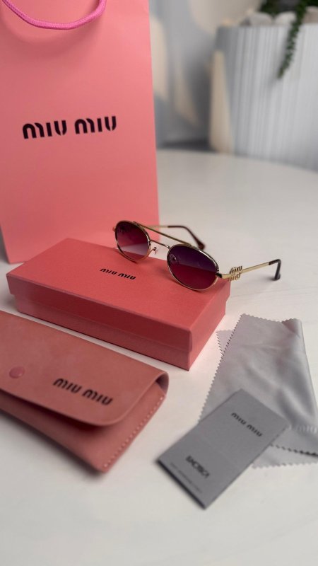 نظارة ميو ميو / miu miu شامل علبة وكيس