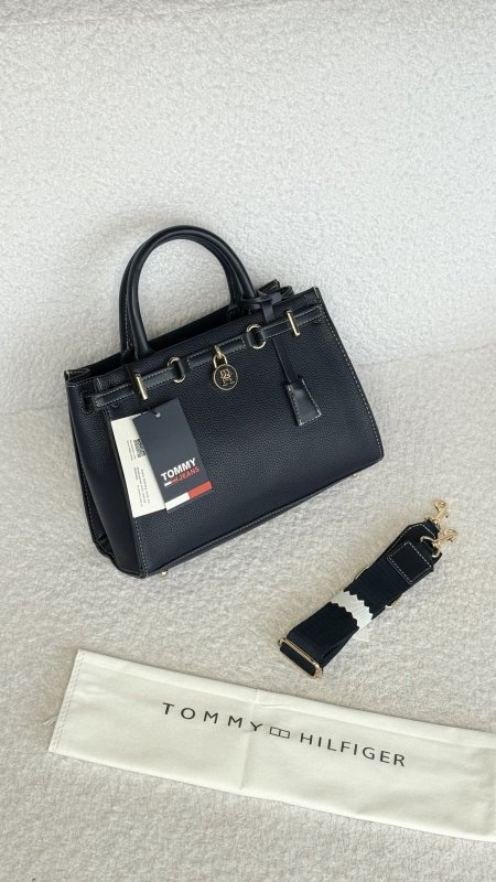 شنطة تومي / TOMMY ماستر كواليتي بدون علبة