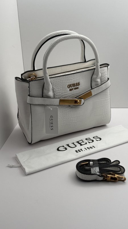 ابيض جلد تمساح