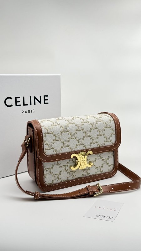 ابيض مع كمل