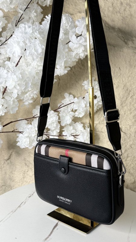 باوتش بيربري رجالي / BURBERRY بدون علبة