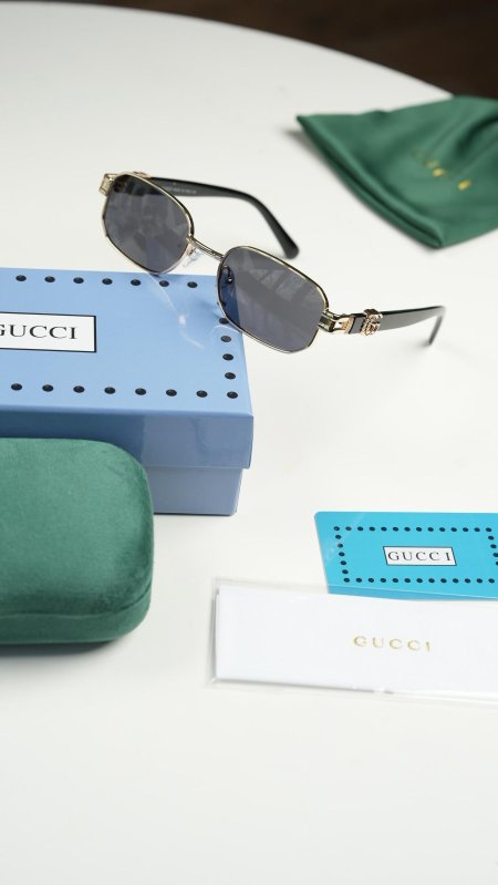 نظارة جوتشي / gucci شامل علبة الشركة