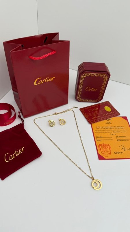 طقم ماركه حلق مع سنسال (cratier ) شامل الملحقات الاصليه