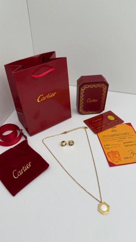 طقم ماركه حلق مع سنسال (cratier ) شامل الملحقات الاصليه