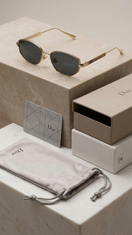 نظارة ديور / dior شامل علبة الشركة