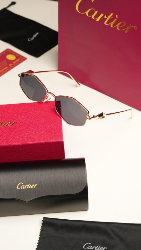 نظارة كارتيير / CARTIER شامل علبة وكيس الشركة