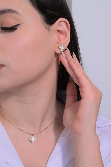 طقم حلق مع سنسال ابيض