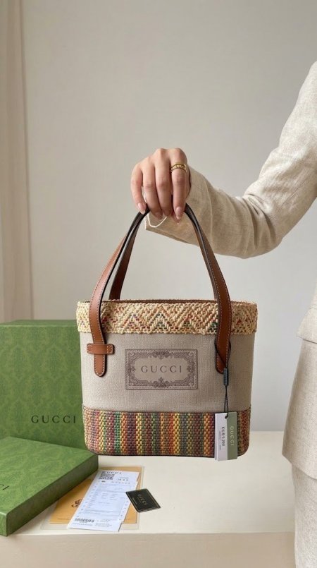 شنطة جوتشي / Gucci raffia tote bag قش وقماش شامل علبة