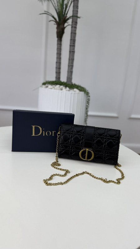 كلاتش ديور / dior ماستر كواليتي شامل علبة