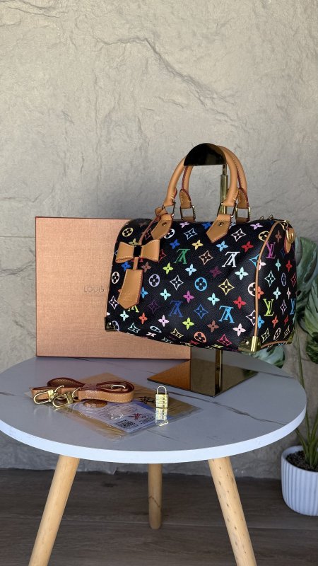 شنطة lv -speedy #3128 ماستر كواليتي شامل علبة