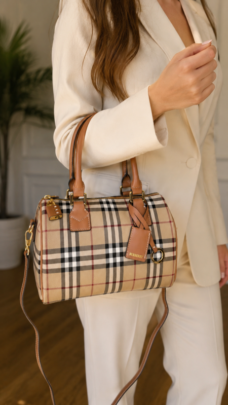 شنط بيربري / Burberry Bowling Bag حجم متوسط ماستر كواليتي شامل علبة