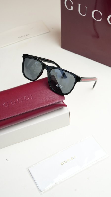 نظارة جوتشي / GUCCI شبابي شامل علبة الشركة
