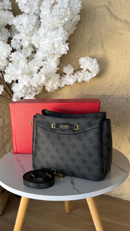 شنطة جيس / guess #1122  ماستر كواليتي شامل علبة