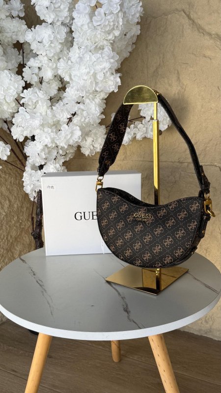 شنطة جيس / guess - Round bag ماستر كواليتي شامل علبة