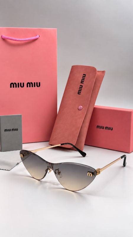 نظارة ميو ميو / miu miu ماستر كواليتي شامل العلبة وكيس الشركة
