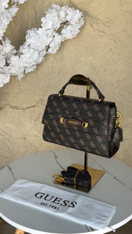 شنطة جيس / GUESS ماستر كواليتي بدون علبة