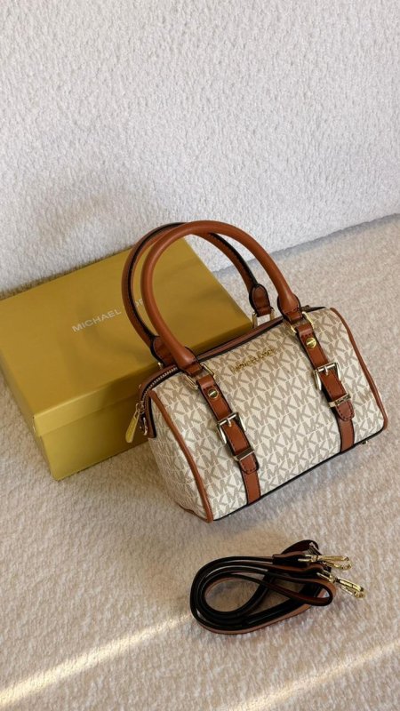 شنطة مايكل كورس / mk #1712 ماستر كواليتي شامل علبة (حجم ميني)