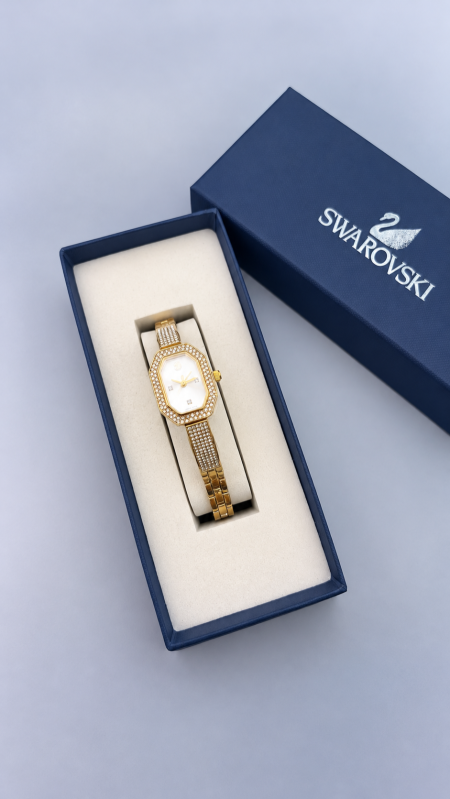 ساعة سواروفسكي /SWAROVSKI شامل علبة الشركة وكيس