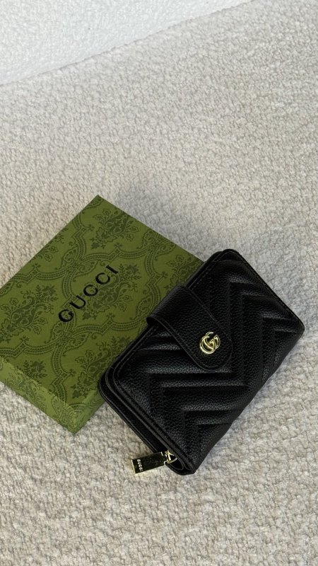 جزدان جوتشي / gucci 61307 حجم متوسط ماستر كواليتي شامل العلبة